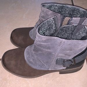 Earth Origins Leather & Suede Ankle Boots Phoenix